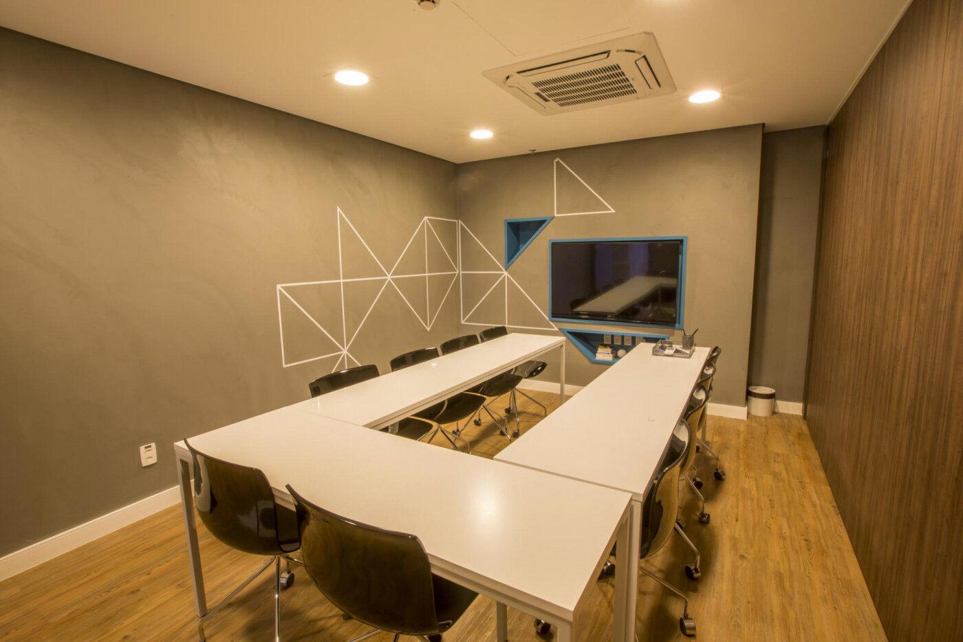 Sala de reunião para locação à parte
